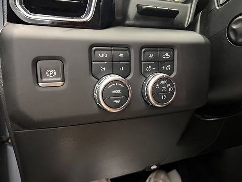 Used 2024 GMC Sierra 1500 Denali Ultimate AWD/4WD image 18