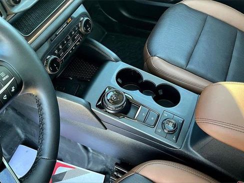 Used 2024 Ford Bronco Sport Badlands w/ Premium Package image 18