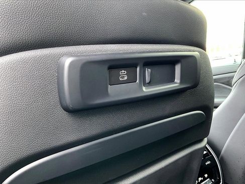 Used 2019 BMW X5 xDrive40i w/ Premium Package 2 image 32