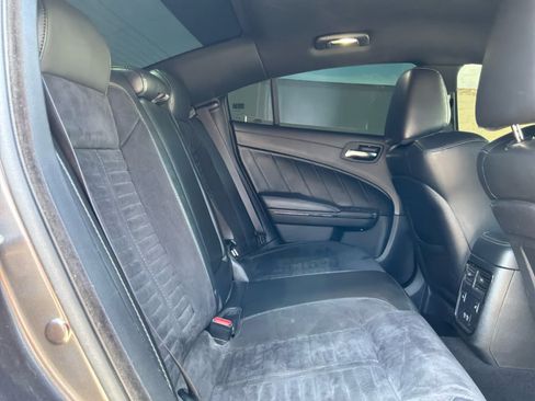Used 2019 Dodge Charger Scat Pack w/ Daytona Edition Group RWD image 18
