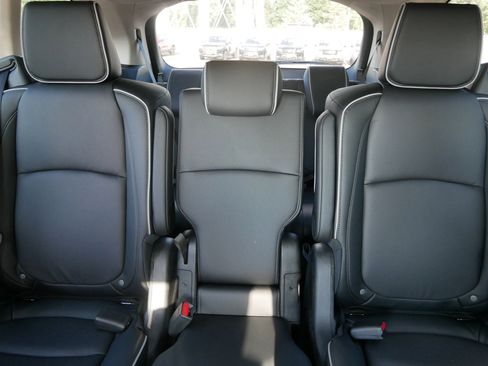 New 2026 Honda Odyssey Touring image 13