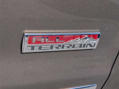 Used 2015 GMC Sierra 1500 SLT w/ All-Terrain Package AWD/4WD image 9