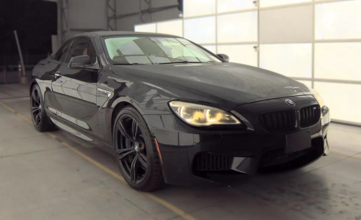 Used 2016 BMW M6 Convertible RWD image 2