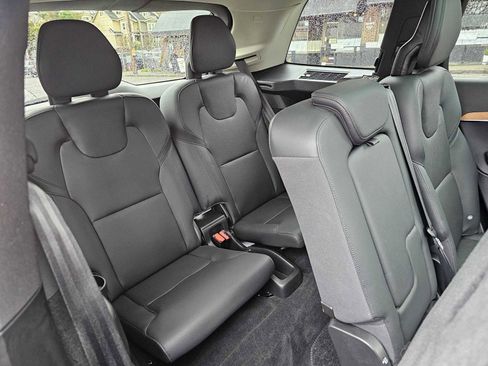 Used 2023 Volvo XC90 T8 Plus image 17
