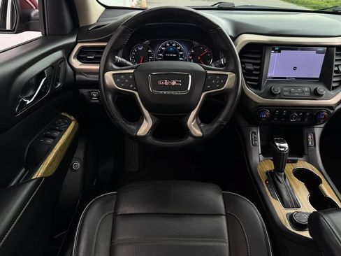 Used 2017 GMC Acadia Denali w/ Technology Package AWD/4WD image 13
