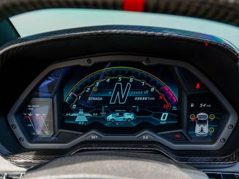 Used 2020 Lamborghini Aventador SVJ AWD/4WD image 72