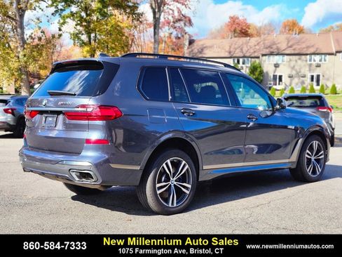 Used 2020 BMW X7 M50i w/ Executive Package image 5