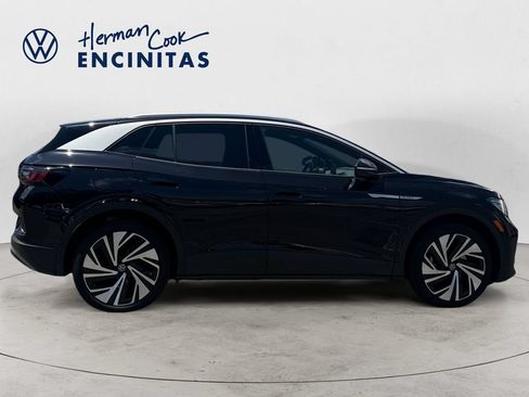 Certified 2025 Volkswagen ID.4 Pro S Plus AWD/4WD image 6