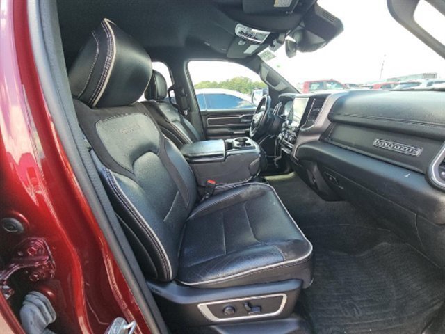 Used 2023 RAM 1500 Laramie AWD/4WD image 4