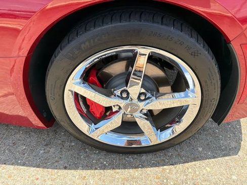 Used 2014 Chevrolet Corvette Stingray Convertible w/ 3LT Preferred Equipment Group RWD image 15