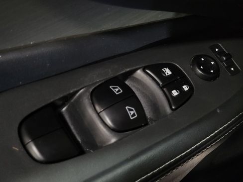 Used 2017 Nissan Murano SV FWD image 27