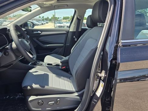 New 2026 Volkswagen Jetta SE FWD image 11