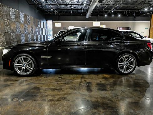 Used 2014 BMW 750i RWD image 12