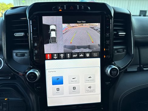 Used 2023 RAM 2500 Limited AWD/4WD image 31