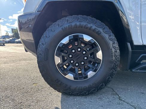 Used 2022 GMC Hummer EV Edition 1 w/ LPO, Illumination Package image 2