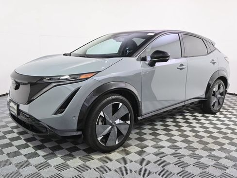 Used 2023 Nissan Ariya AWD/4WD image 2