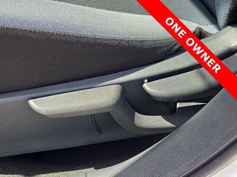 Used 2024 Nissan Versa SV FWD image 14