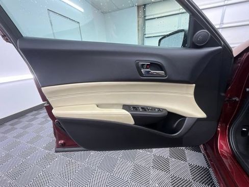 Used 2015 Acura ILX w/ Premium Package FWD image 14