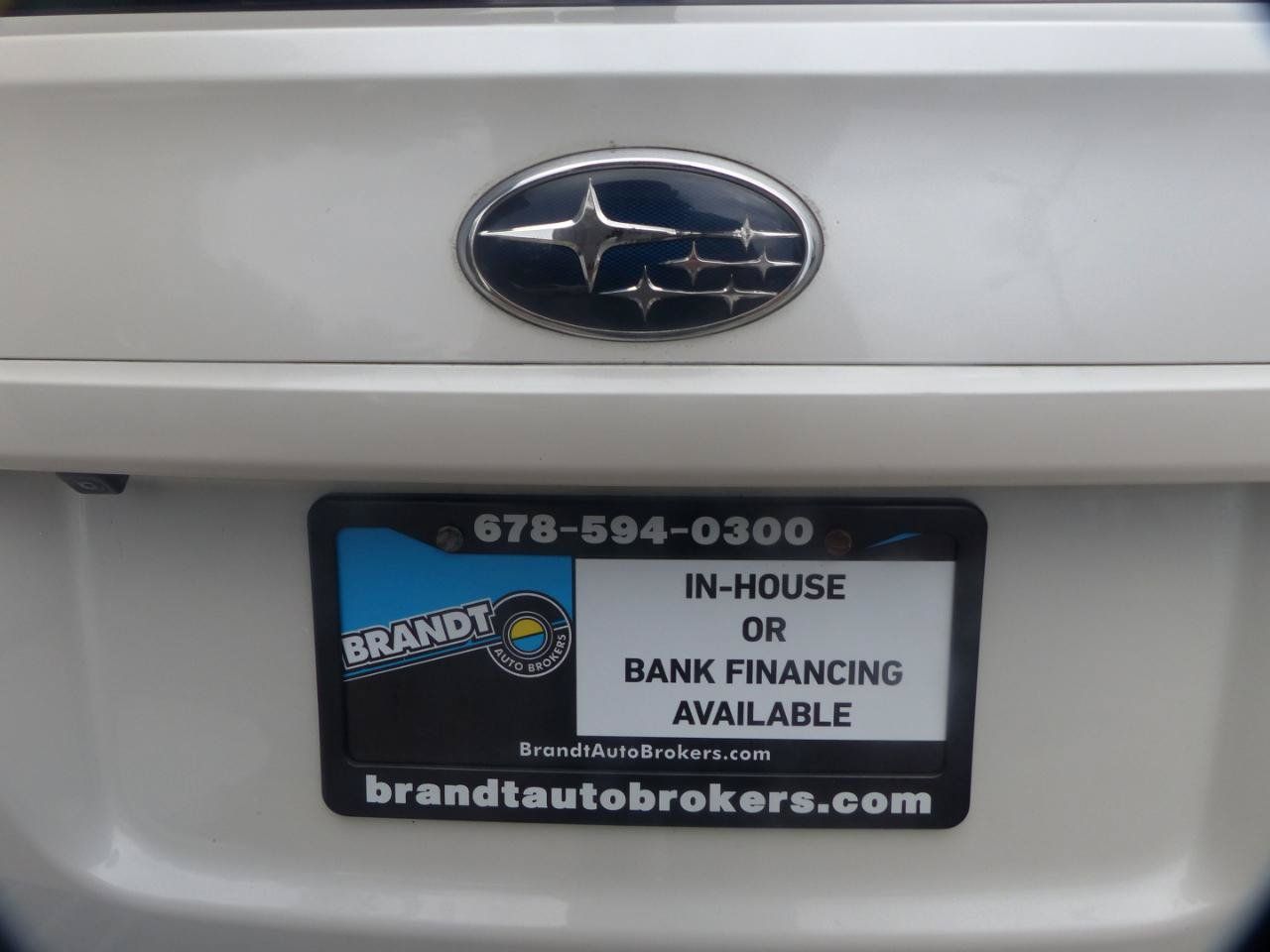 Used 2011 Subaru Outback 2.5i Limited AWD/4WD image 7