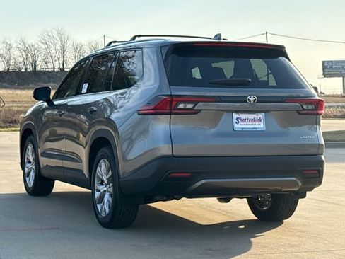 New 2026 Toyota Grand Highlander Limited image 6