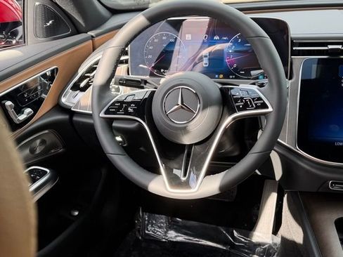 New 2026 Mercedes-Benz E 350 4MATIC Sedan image 22