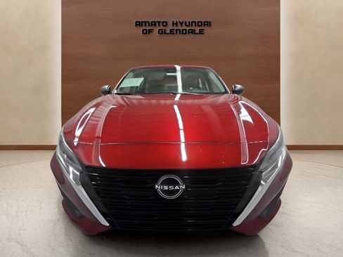 Used 2025 Nissan Altima 2.5 SV FWD image 9
