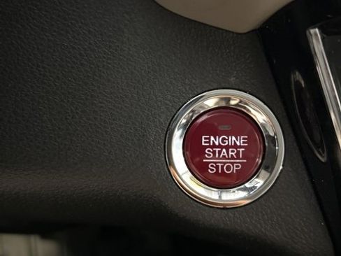 Used 2017 Honda HR-V EX-L image 8