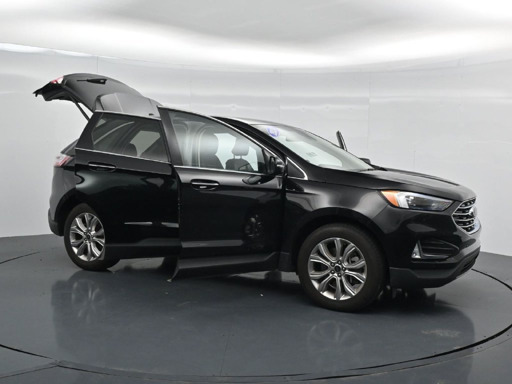 Used 2024 Ford Edge Titanium AWD/4WD image 43