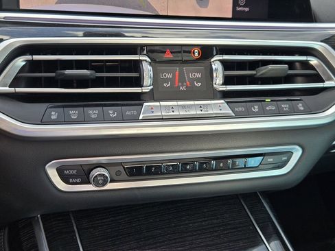 Used 2019 BMW X7 xDrive50i w/ Dynamic Handling Package AWD/4WD image 22