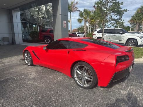 Used 2018 Chevrolet Corvette Stingray w/ Battery Protection Package image 2