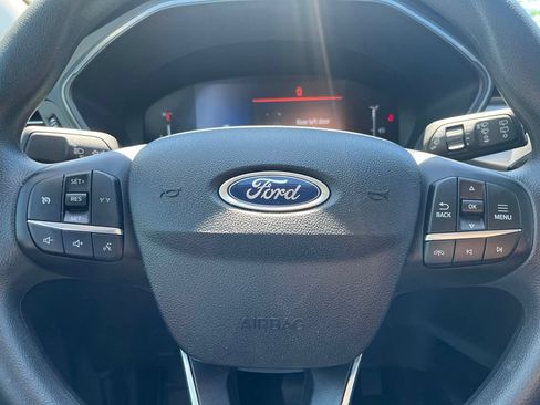 Used 2025 Ford Escape Active AWD/4WD image 19