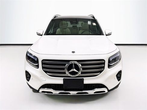 Certified 2025 Mercedes-Benz GLB 250 4MATIC image 2