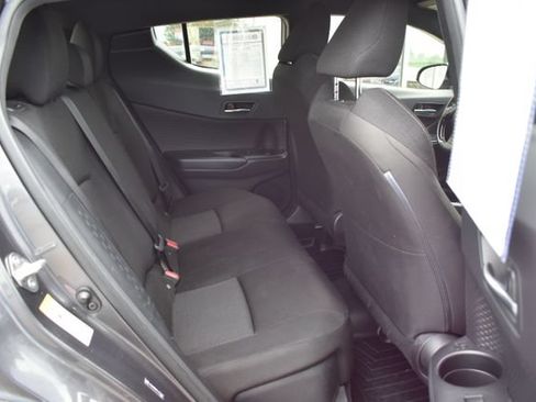 Used 2019 Toyota C-HR XLE FWD image 34