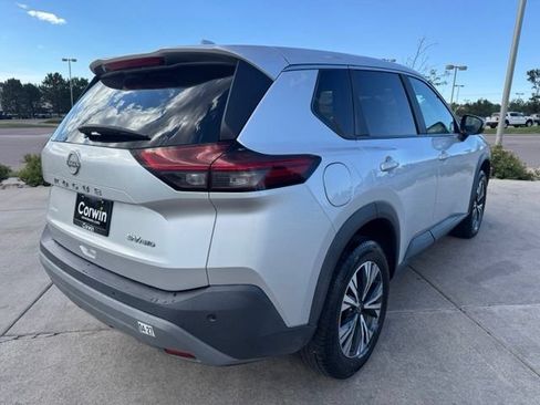 Used 2023 Nissan Rogue SV AWD/4WD image 10