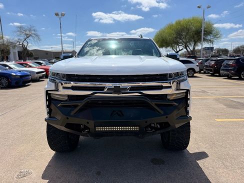 Used 2019 Chevrolet Silverado 1500 LT w/ Texas Edition image 2
