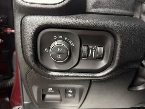 Used 2019 RAM 1500 Big Horn AWD/4WD image 21
