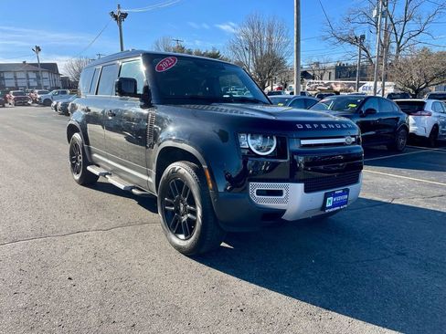 Used 2023 Land Rover Defender 110 S image 6