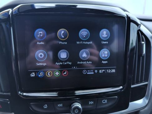 Used 2023 Chevrolet Traverse LT FWD image 5