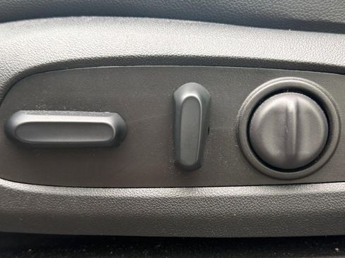 Used 2023 Chevrolet Equinox RS image 24