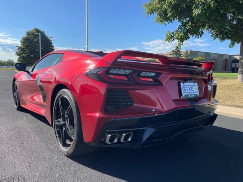 Used 2022 Chevrolet Corvette Stingray Premium Conv w/ Z51 Performance Package RWD image 3