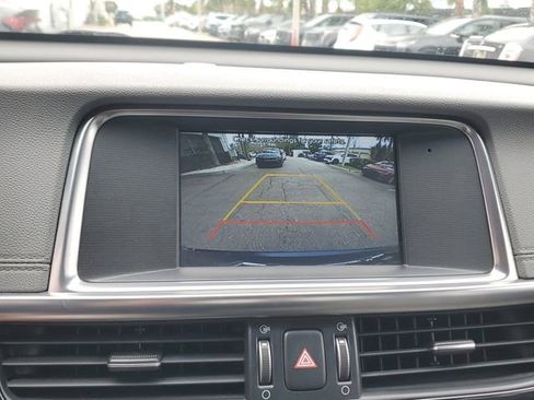 Used 2017 Kia Optima EX image 25