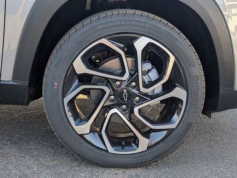 New 2026 Chevrolet Trax RS w/ Sunroof Package image 6