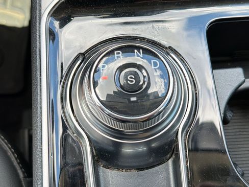 Used 2020 Ford Edge SEL w/ Convenience Package image 17