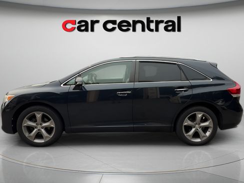 Used 2015 Toyota Venza XLE AWD/4WD image 2