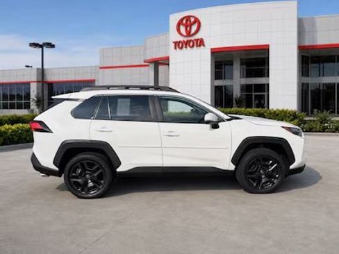 Used 2023 Toyota RAV4 Adventure w/ Convenience Package AWD/4WD image 8