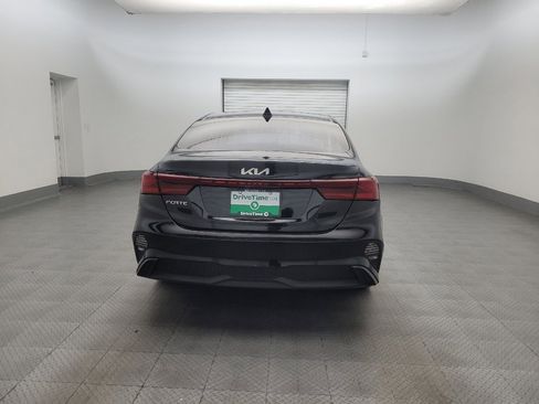 Used 2023 Kia Forte LXS w/ LXS Technology Package image 7