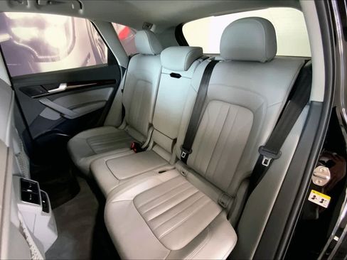 Used 2019 Audi Q5 2.0T Premium AWD/4WD image 26