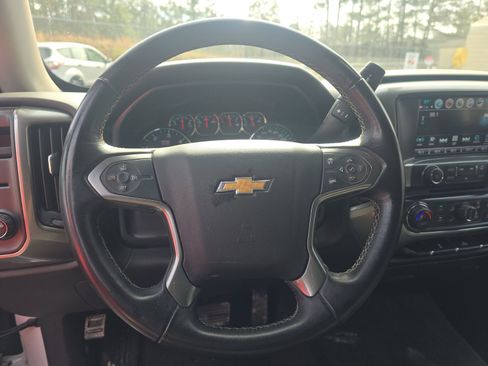 Used 2018 Chevrolet Silverado 1500 LT w/ LT Eassist Package image 11