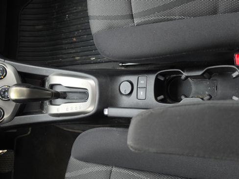 Used 2015 Chevrolet Sonic LT FWD image 8