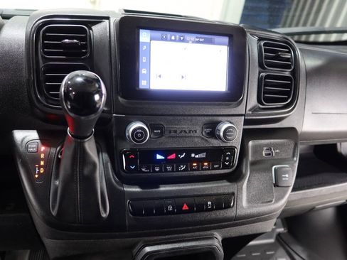 Used 2024 RAM ProMaster 2500 w/ Safety Group FWD image 20